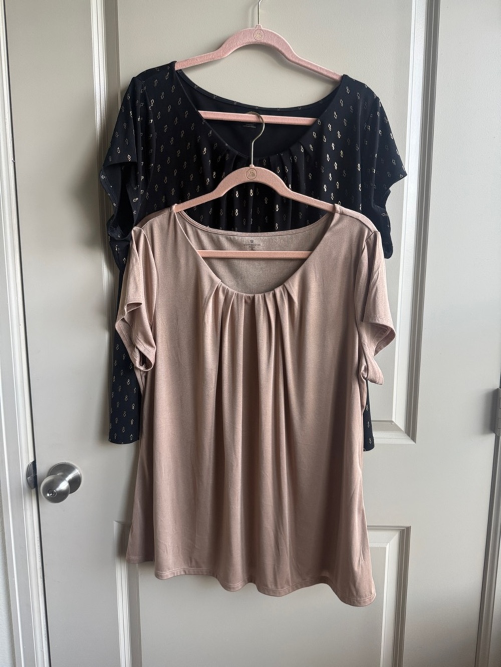 Women’s Short Sleeve Scoop Neck Tops - Set of 2 - Black and Gold